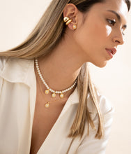 Cargar imagen en el visor de la galería, Set Choker Y Aretes Pearl Core
