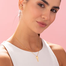 Cargar imagen en el visor de la galería, Collar Dije De Llave + Aretes + Caja Especial
