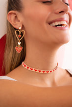 Cargar imagen en el visor de la galería, Aretes Corazones Pintados
