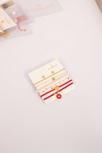 Cargar imagen en el visor de la galería, Set Pulseras Con Dijes de Corazón + Aretes

