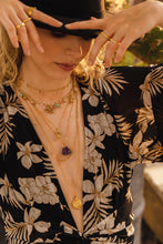 Cargar imagen en el visor de la galería, Collar Con Dijes Varios + Aretes
