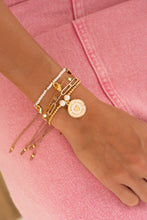 Cargar imagen en el visor de la galería, Set Pulsera Dijes Con Significado + Aretes
