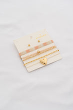 Cargar imagen en el visor de la galería, Set Pulsera Téjida Corazón + Aretes

