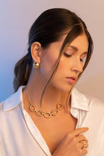 Cargar imagen en el visor de la galería, Collar Ovalos +Aretes
