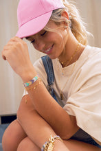 Cargar imagen en el visor de la galería, Pulsera Tejida en Miyuki + Aretes
