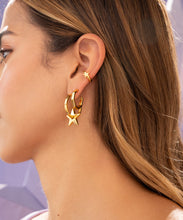 Cargar imagen en el visor de la galería, Set X3 Aretes Estrellas By Issa Vásquez
