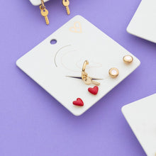 Cargar imagen en el visor de la galería, Set Aretes Earcuff Con Dije De Llave + Topos Corazón + Topos Nude
