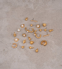 Cargar imagen en el visor de la galería, Earcuff Multilinea
