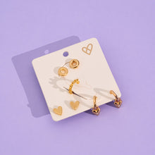 Cargar imagen en el visor de la galería, Set De 1 Par De Candongas + 2 Pares De Topos Y 1 Earcuff

